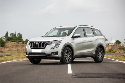 Mahindra XUV700 Mahindra XUV700