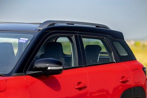 Maruti Brezza Window Line Image