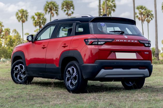 Maruti Suzuki Brezza Zxi AT On Road Price (Petrol), Features