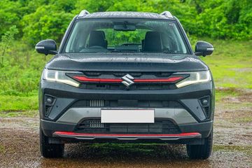 Maruti Suzuki Brezza Front View Image
