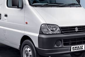 Maruti Eeco Cargo Headlight Image