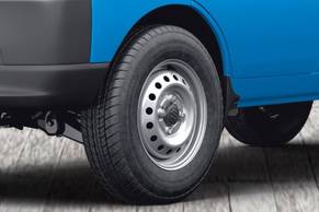Maruti Eeco Wheel Image