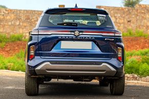 Maruti Suzuki Grand Vitara Rear view Image