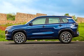 Maruti Suzuki Grand Vitara Side View (Left)  Image