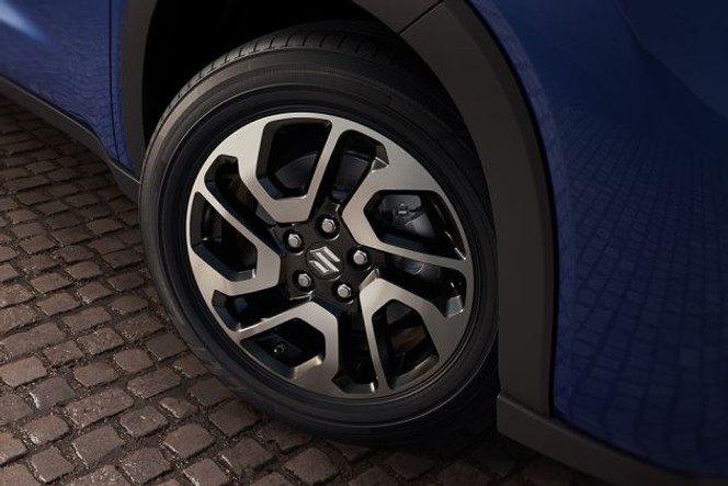 मारुति इनविक्टो व्ही  ल image