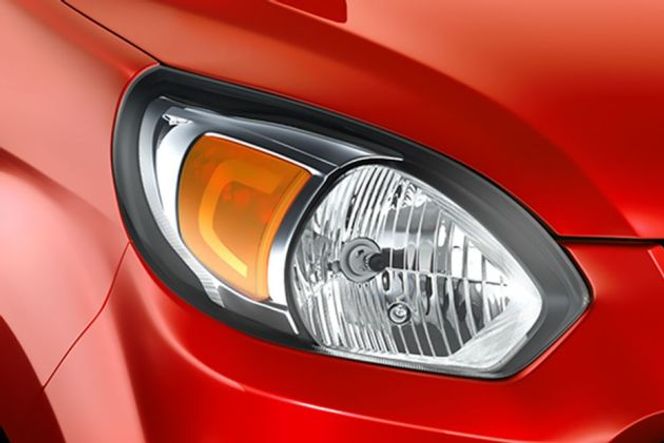 Maruti Suzuki Alto 800 2016-2019 Headlight Image Maruti Suzuki Alto 800 2016-2019 Headlight Image