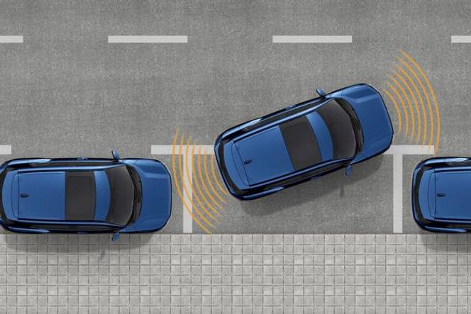 Maruti e Vitara Rear Parking Sensors Top View  Image