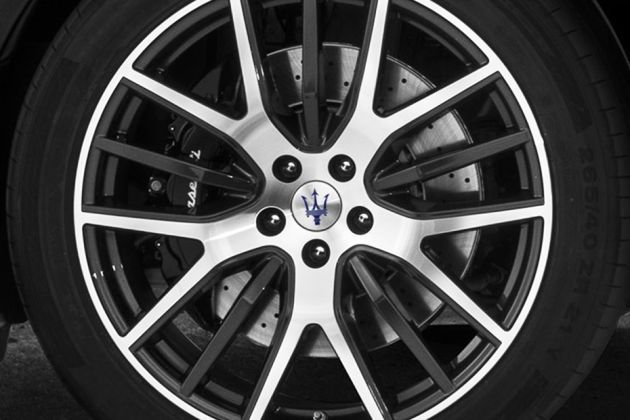 Maserati Levante Wheel Image