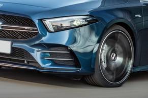 Mercedes-Benz A-Class Limousine Front Fog Lamp Image