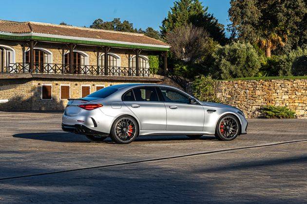 Mercedes-Benz AMG C 63 Side View (Left)  Image