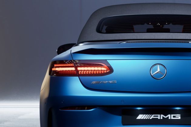 Mercedes-Benz AMG E 53 Cabriolet Taillight Image