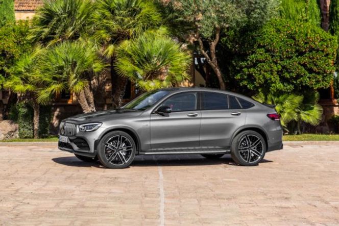Mercedes-Benz AMG GLC 43 Side View (Left)  Image