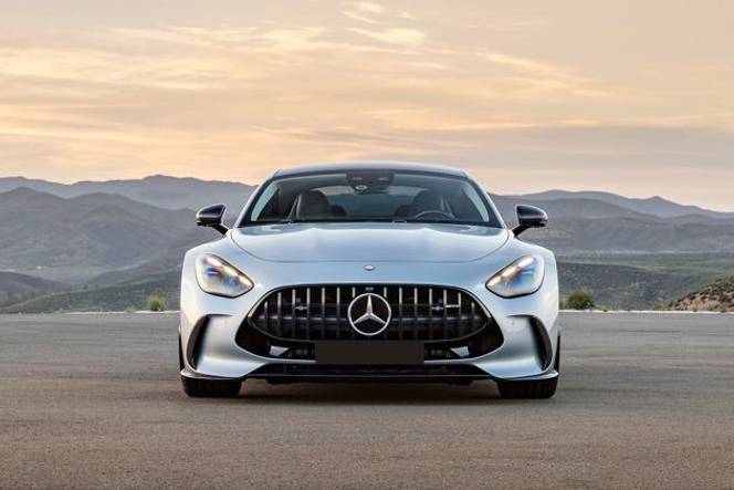 Mercedes-Benz AMG GT Coupe Front View Image
