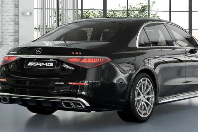 Mercedes-Benz AMG S 63 Taillight Image