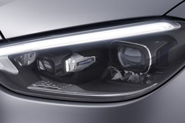 Mercedes-Benz C-Class Headlight Image