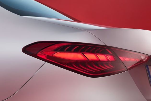 Mercedes-Benz C-Class Taillight Image