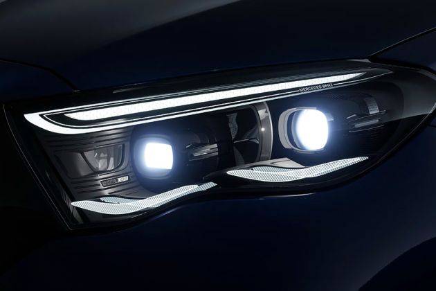 Mercedes-Benz E-Class Headlight Image