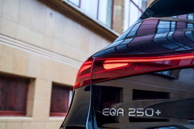 Mercedes-Benz EQA Taillight Image