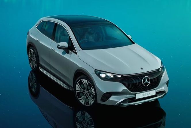Mercedes-Benz EQE SUV Exterior Image Mercedes-Benz EQE SUV Exterior Image