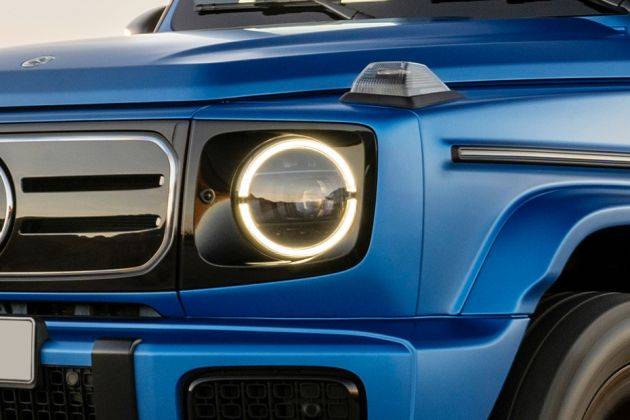 Mercedes-Benz G-Class Electric Headlight Image