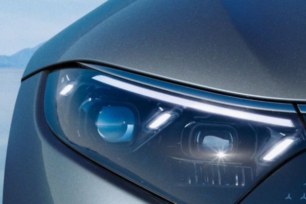 Mercedes-Benz EQS Headlight Image