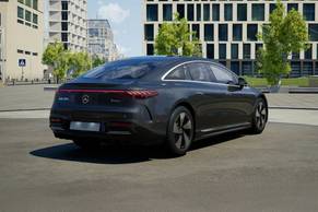 Mercedes-Benz EQS Rear Right Side Image