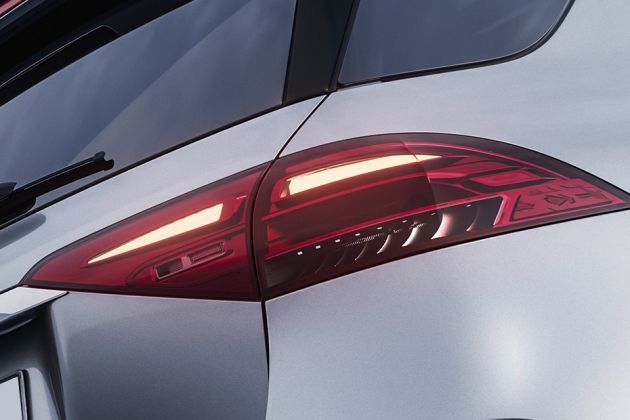 Mercedes-Benz GLE Taillight Image