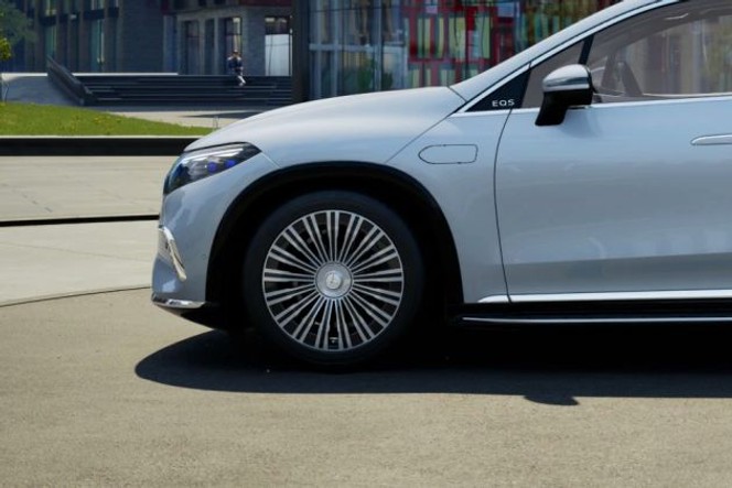 Mercedes-Benz Maybach EQS SUV Wheel Image