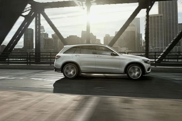 Mercedes Benz Glc 16 19 300 4matic Sport On Road Price Petrol Features Specs Images