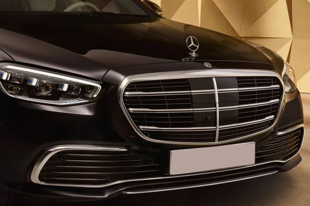 Mercedes-Benz S-Class Grille Image