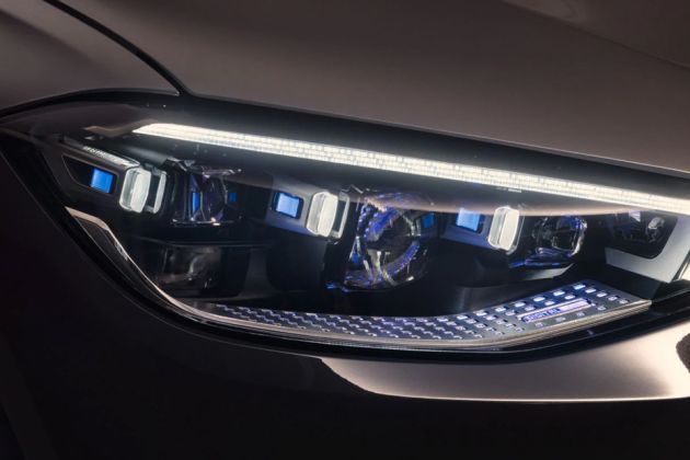 Mercedes-Benz S-Class Headlight Image