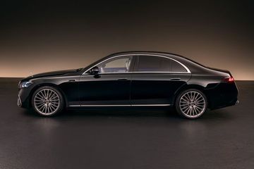 Mercedes-Benz S-Class Side View (Left)  Image