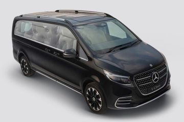 Mercedes-Benz V-Class Extra LWB Front Left Side Image