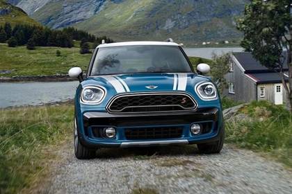 Mini Cooper Countryman 2018-2021 Front View Image