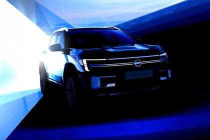 Nissan Compact MPV Exterior Image Image