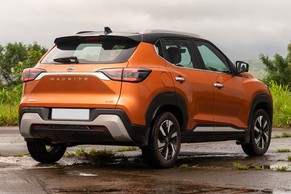 Nissan Magnite Rear Right Side Image