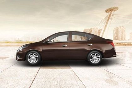 Nissan Sunny Side View (Left)  Image