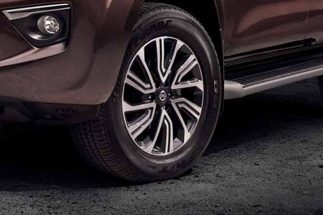 ನಿಸ್ಸಾನ್ ಟೆರ್ರಾ ವೀಲ್ image