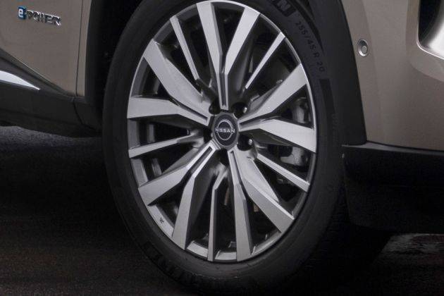 Nissan X-Trail Wheel Image