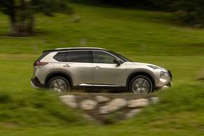 Nissan X-Trail Exterior Image Image