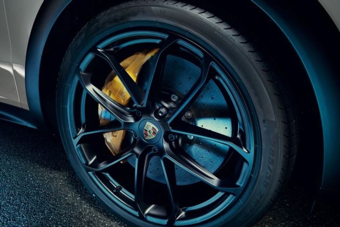 पोर्श क्यान व्हील image