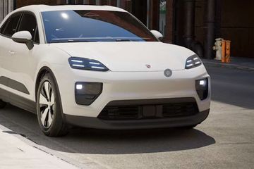 Porsche Macan EV Grille Image