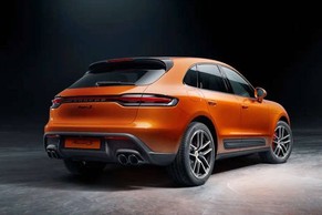 Porsche Macan Rear Right Side Image