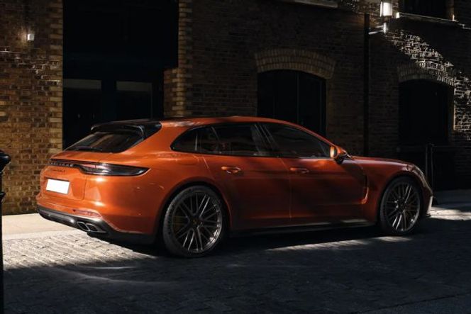 Porsche Panamera 2021-2023 Exterior Image Porsche Panamera 2021-2023 Exterior Image