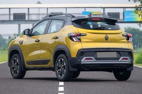 Renault Kiger Rear Left View Image