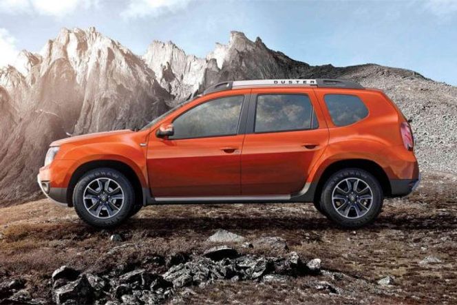 Renault Duster 2016-2019 Side View (Left)  Image