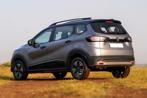 Renault Triber Rear Left View Image