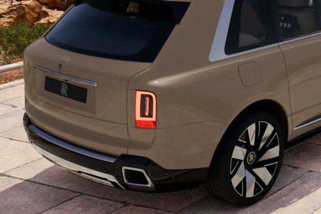 Rolls-Royce Cullinan Taillight Image