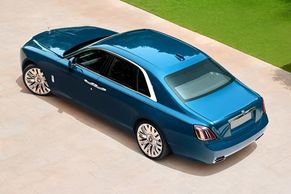 Rolls-Royce Ghost Series II Rear Left View Image