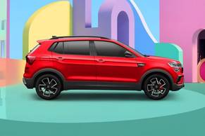 Skoda Kushaq Side View (Right)  Image